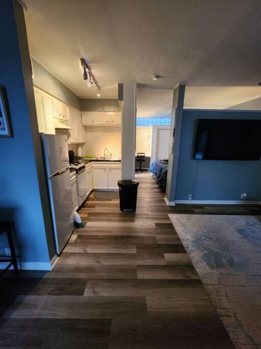 Blue Shark *W7* @ Montrose 1Br Private King Loft Apartment Houston Exterior photo